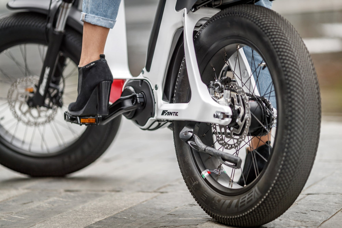 Fantic Issitdi urbain