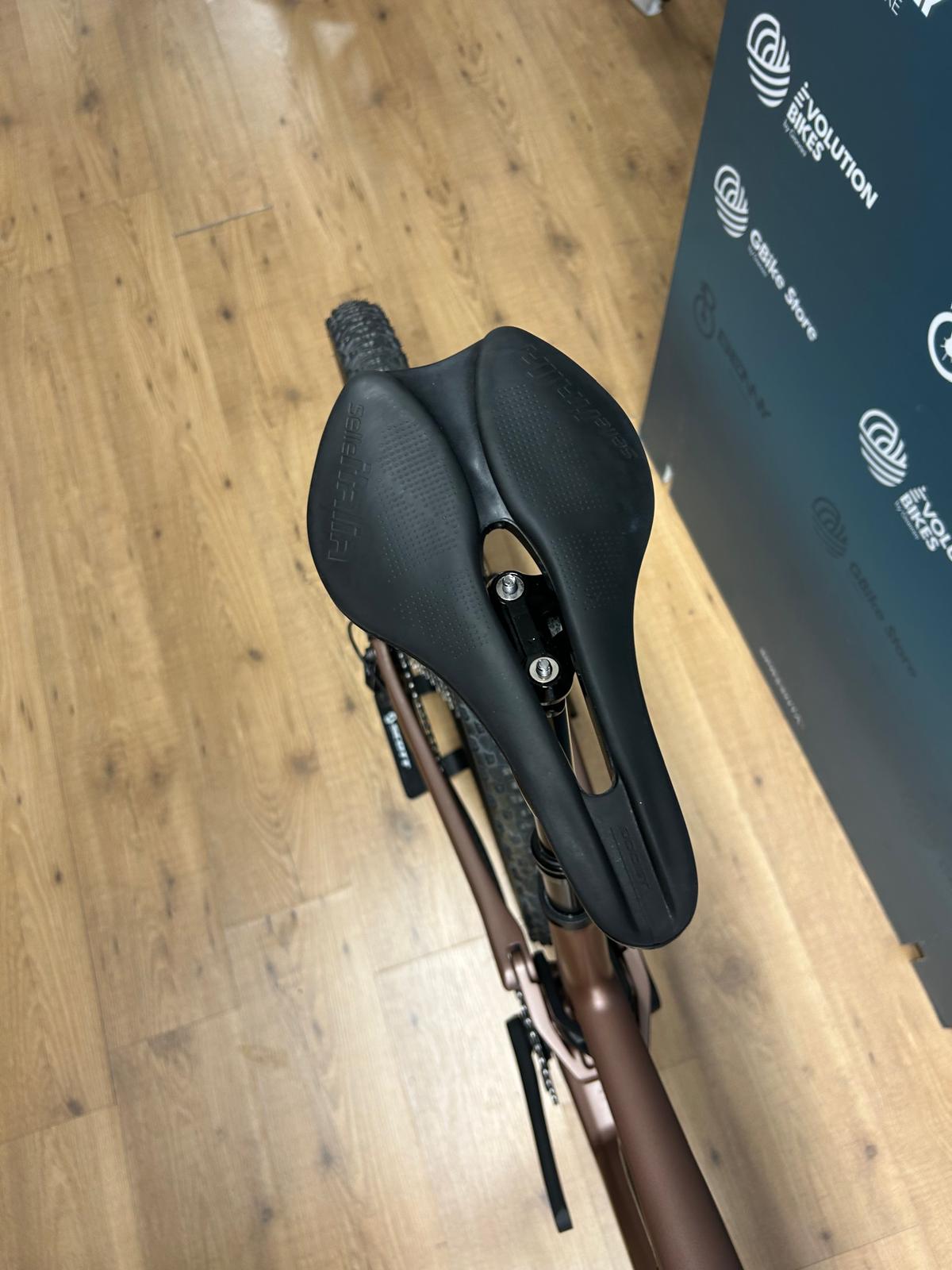 Megamo Native 10 Size L - Used