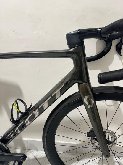 Scott Addict RC Ultegra DI2 Velikost L - Používá se