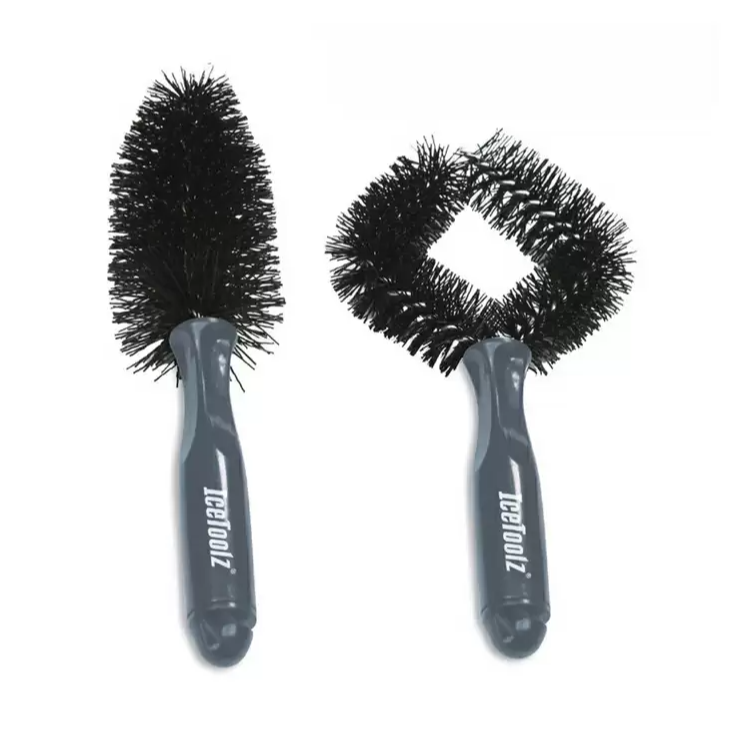 Cleaning brushes kit