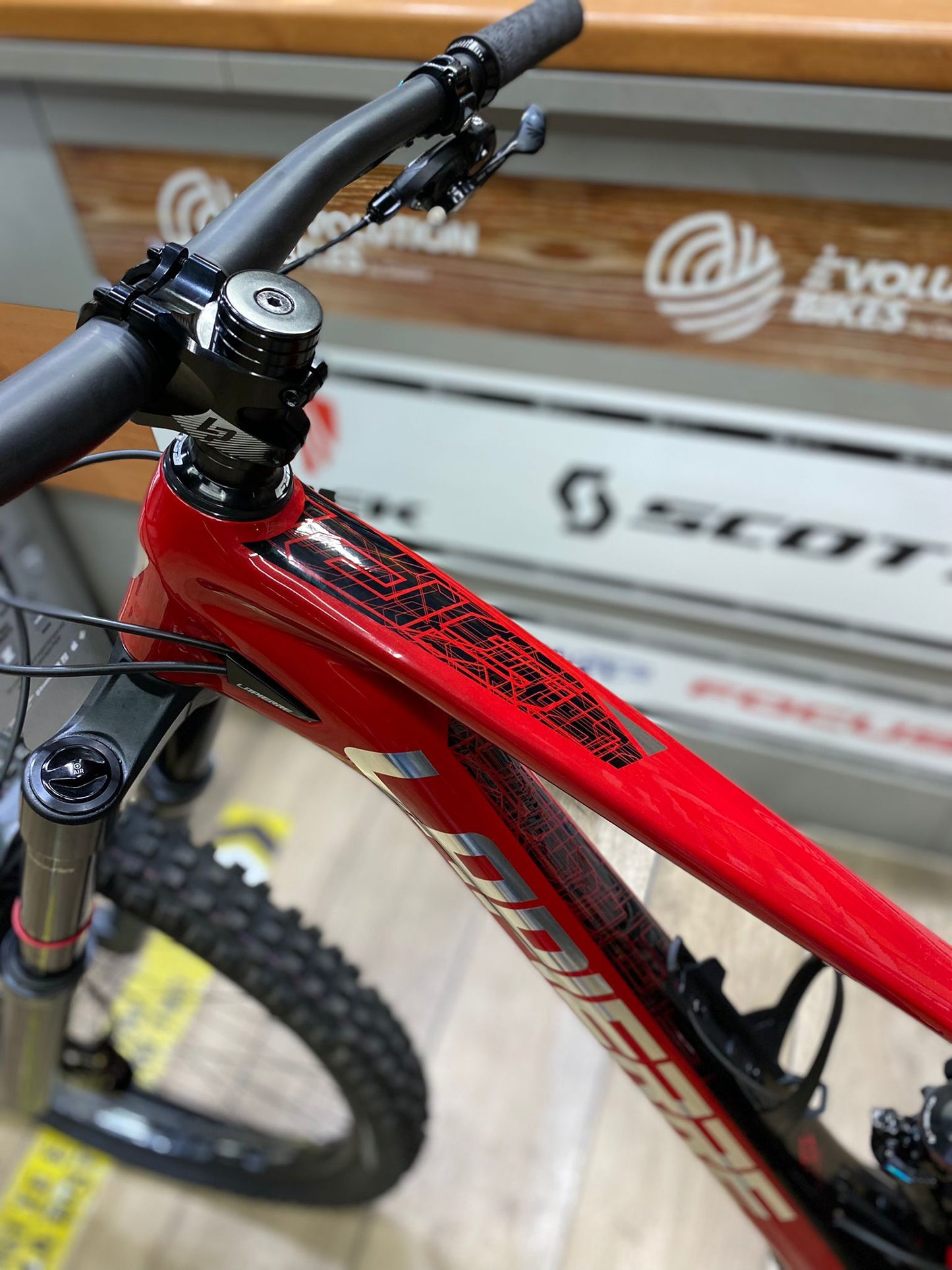 Lapierre Spicy CF Tamaño del equipo M - Usado