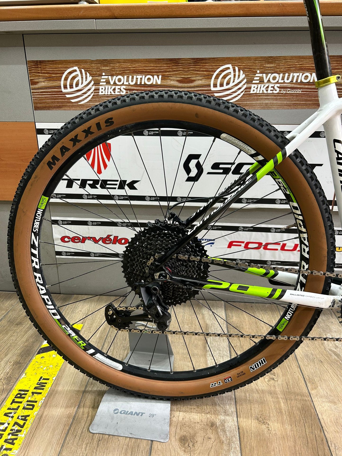 Cannondale F29 Factory Racing Grootte L - Gebruikt