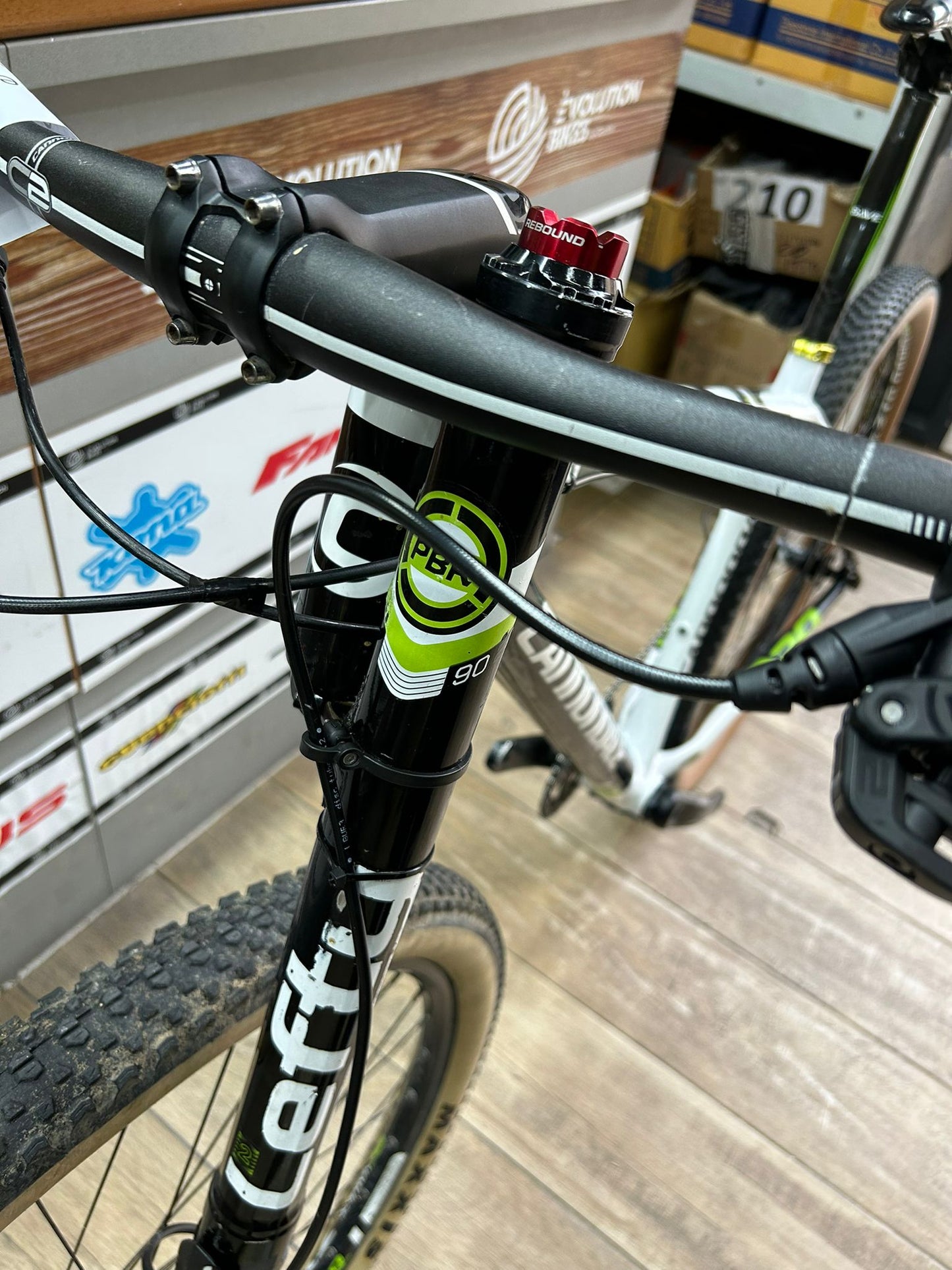 Cannondale F29 Factory Racing Taglia L - Usata