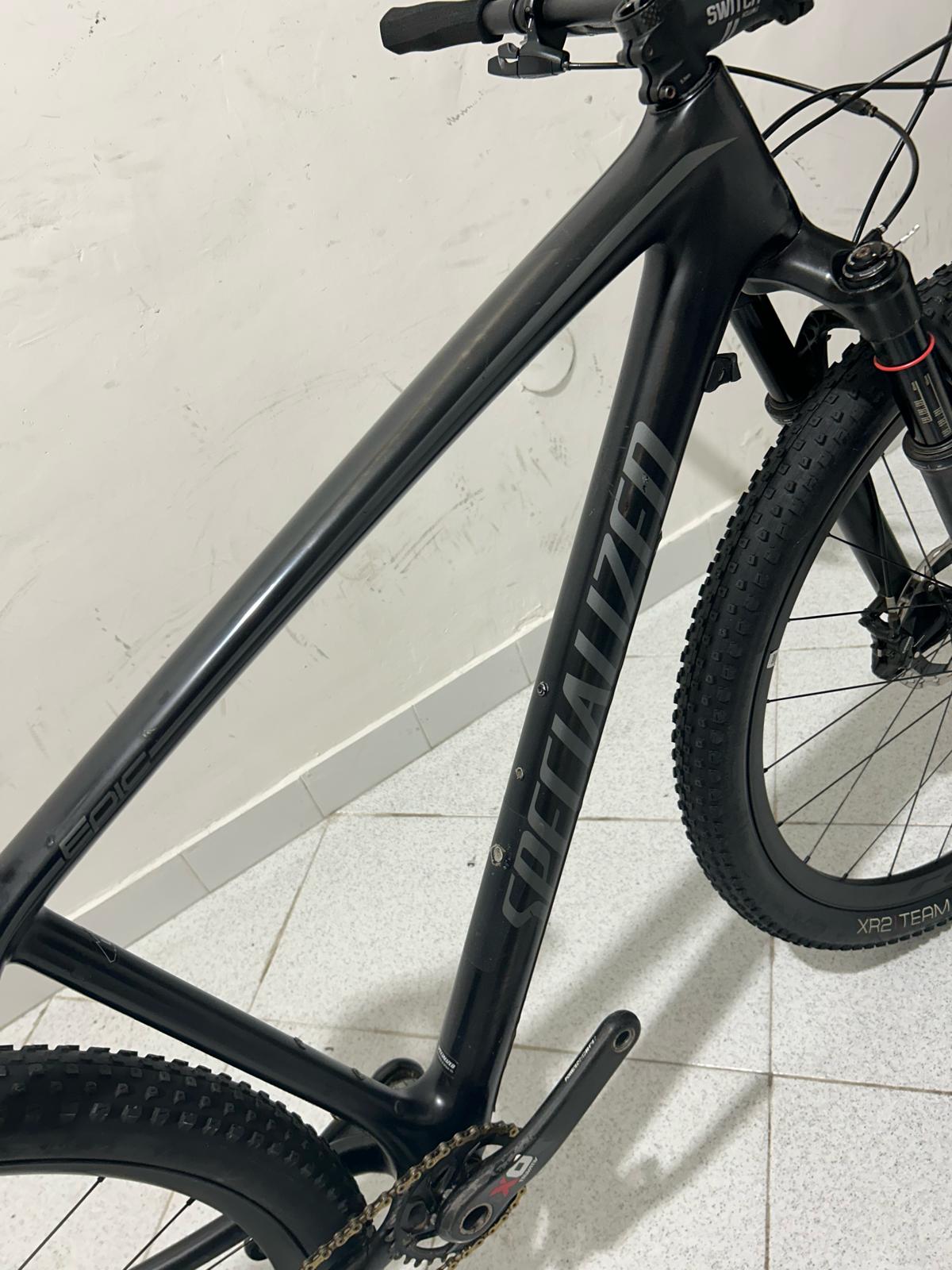 Specialized epic cut L - used