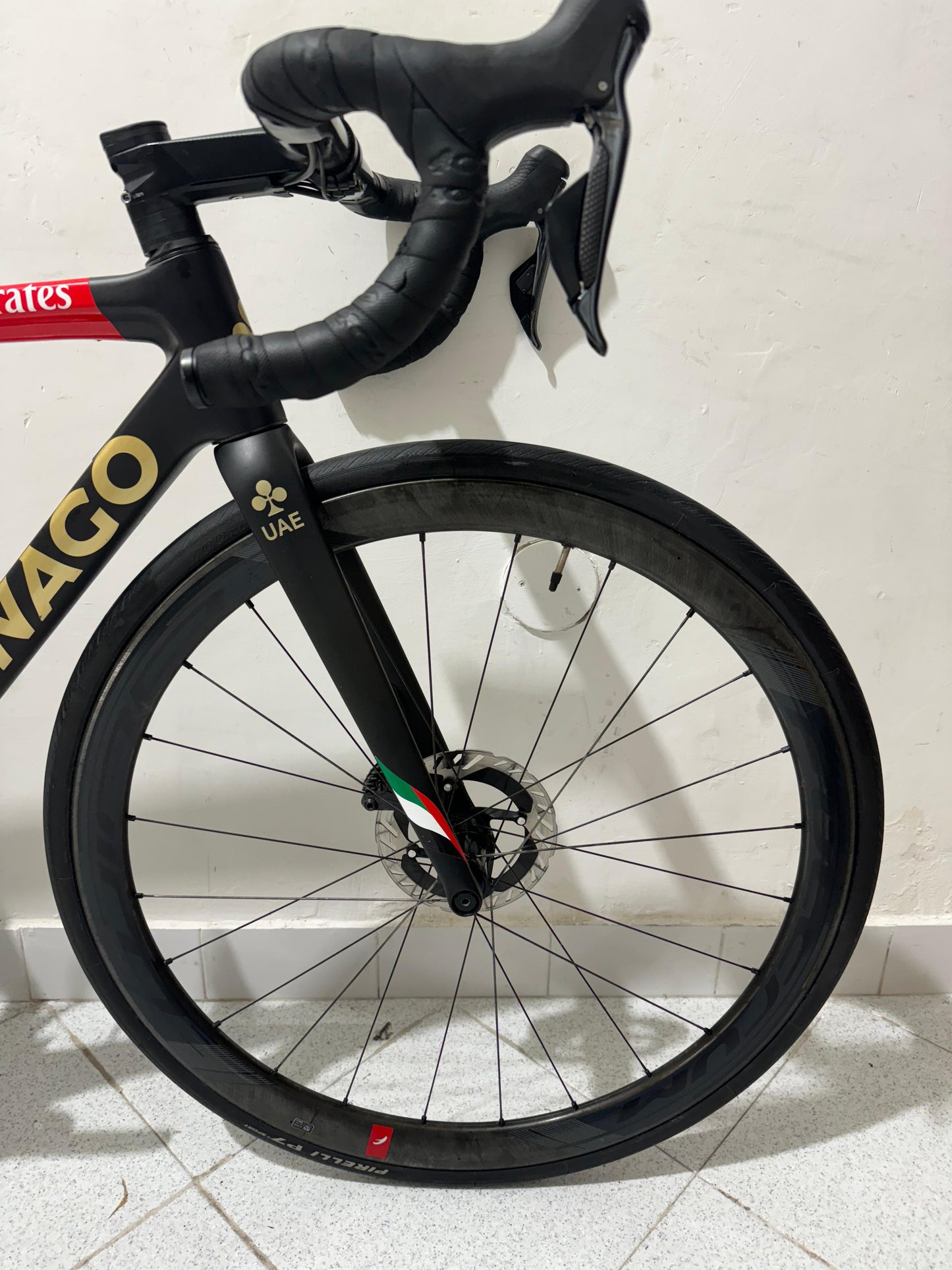 COLNAGO V3RS Emirates Veľkosť 48s - použité