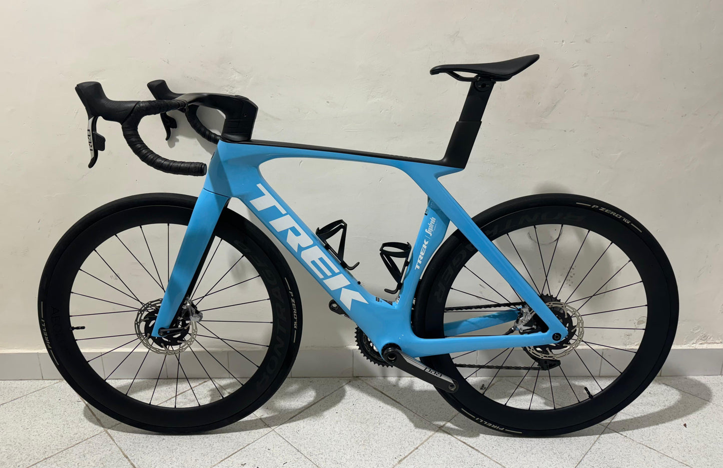 Trek Madone SLR 9 AXS Gen 7 Velikost 56 - Používá se