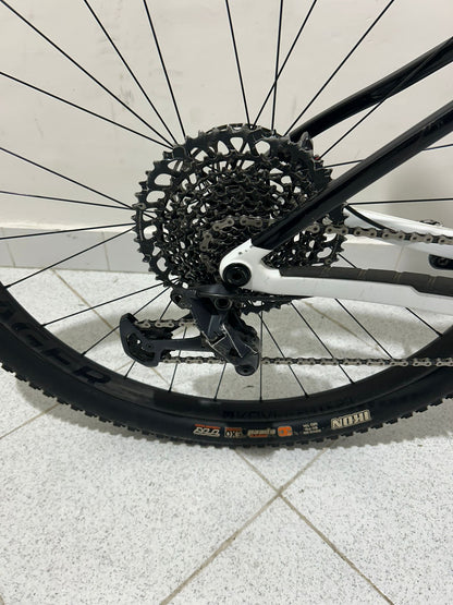 TAMANHO DE TREK PROCALIBER 9.7 M/L - Usado