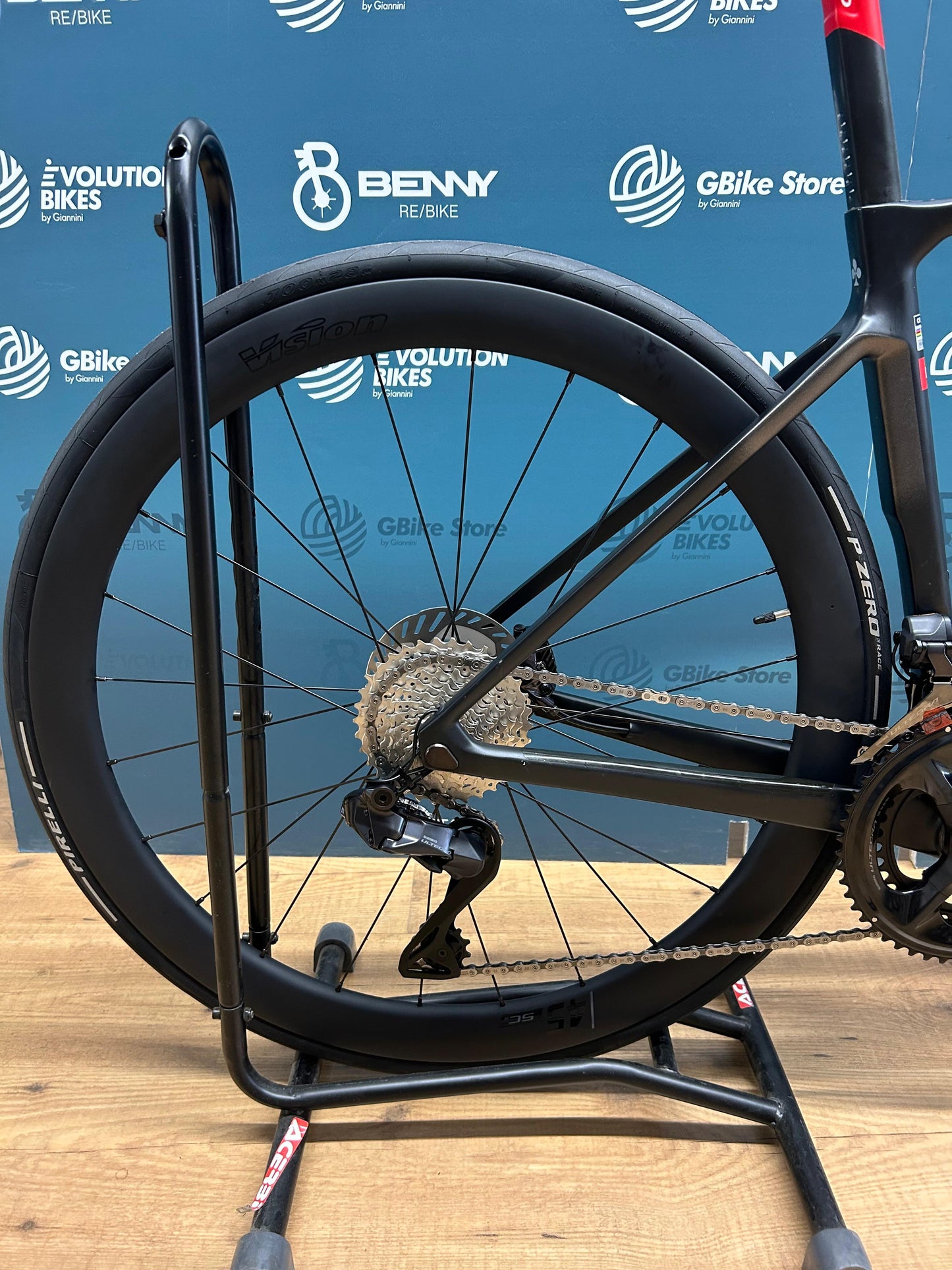 Colnago V4RS VAE Emirates Größe 455 - verwendet