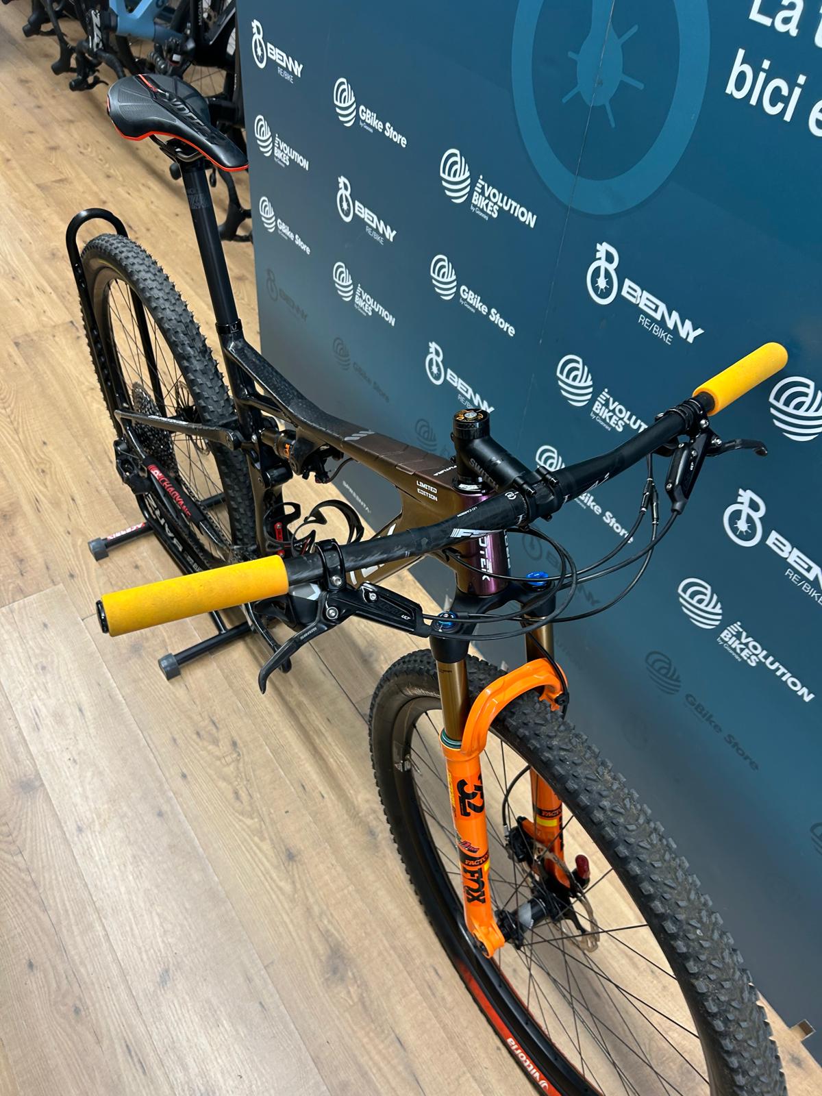 Protek Futura Limited Edition Cut L - Gebraucht