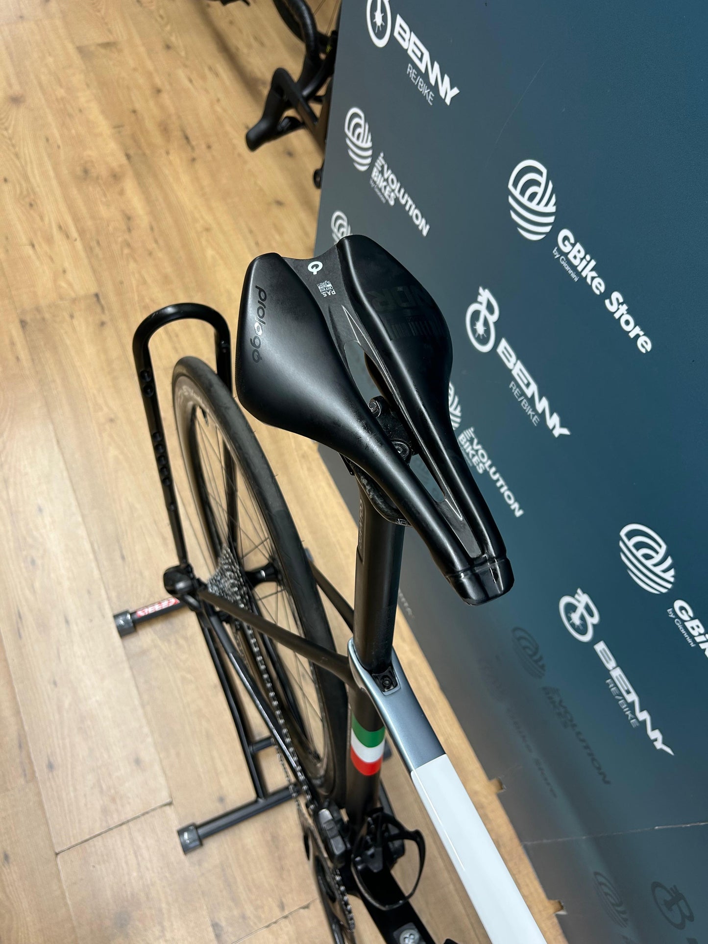 Colnago C68 Campaagnolo Super Record Wireless Size 550 - Used