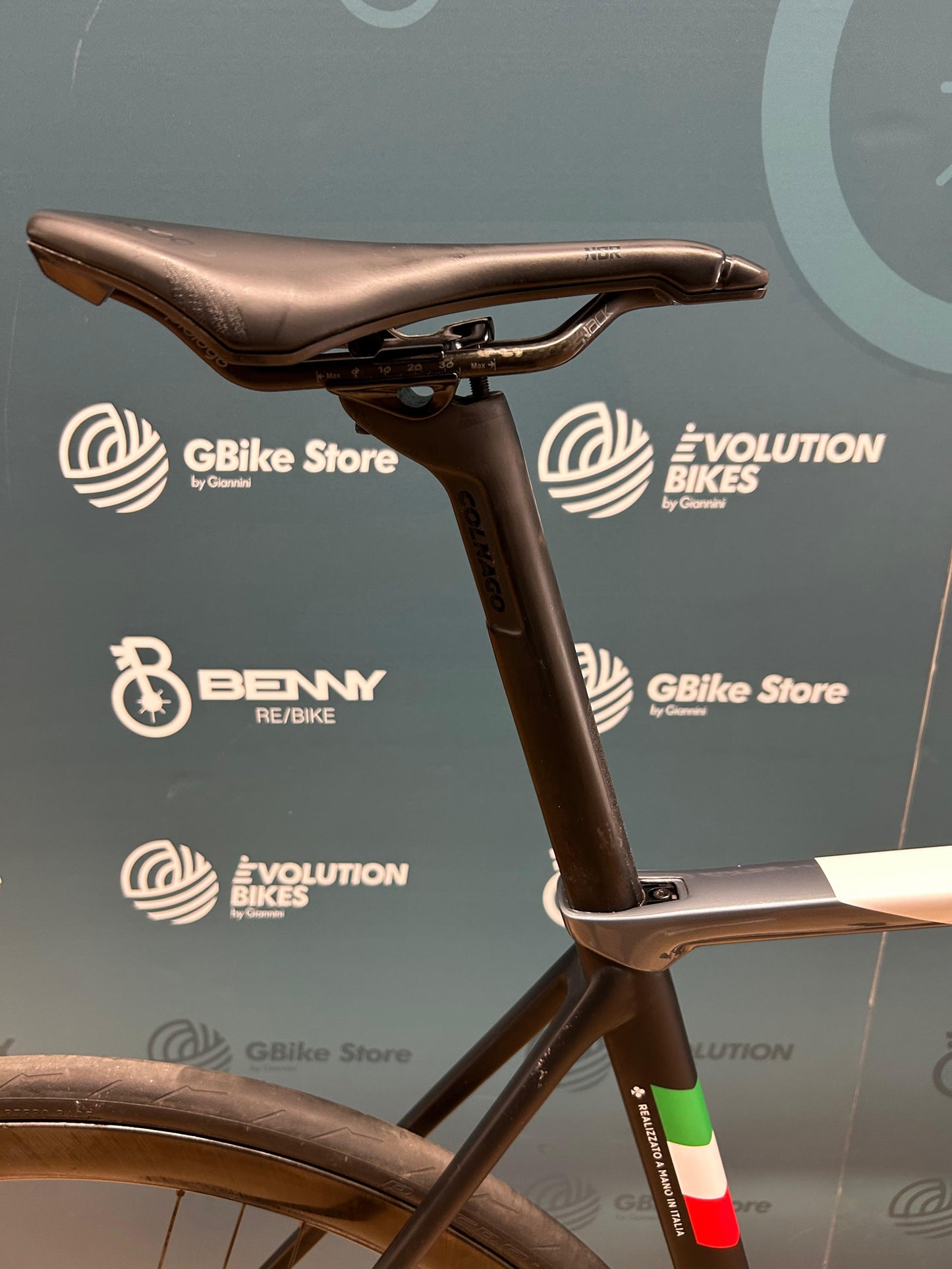 Colnago C68 Campaagnolo Super Record Wireless Size 550 - Used