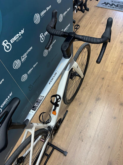 Focus Izalco Max 8.7 Tamaño M - Usado