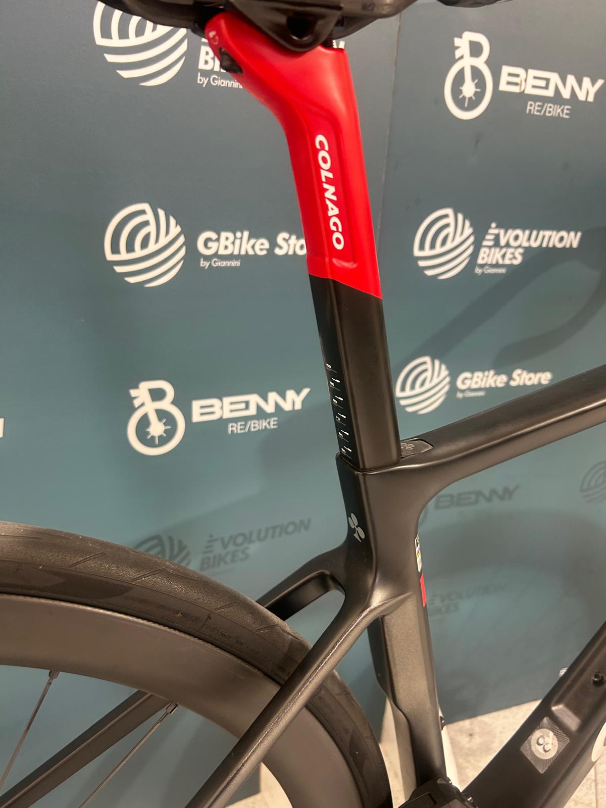 Colnago V4RS Emiratos Árabes Unidos Tamaño 420