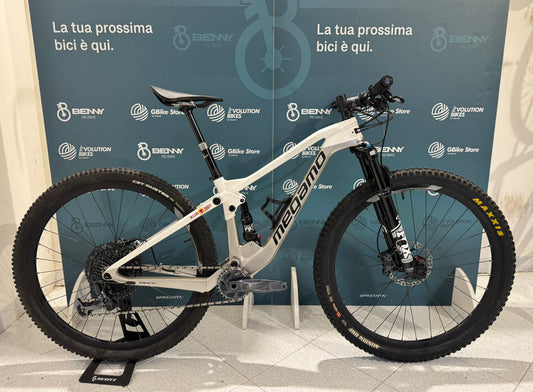 Megamo Track Size S - Used