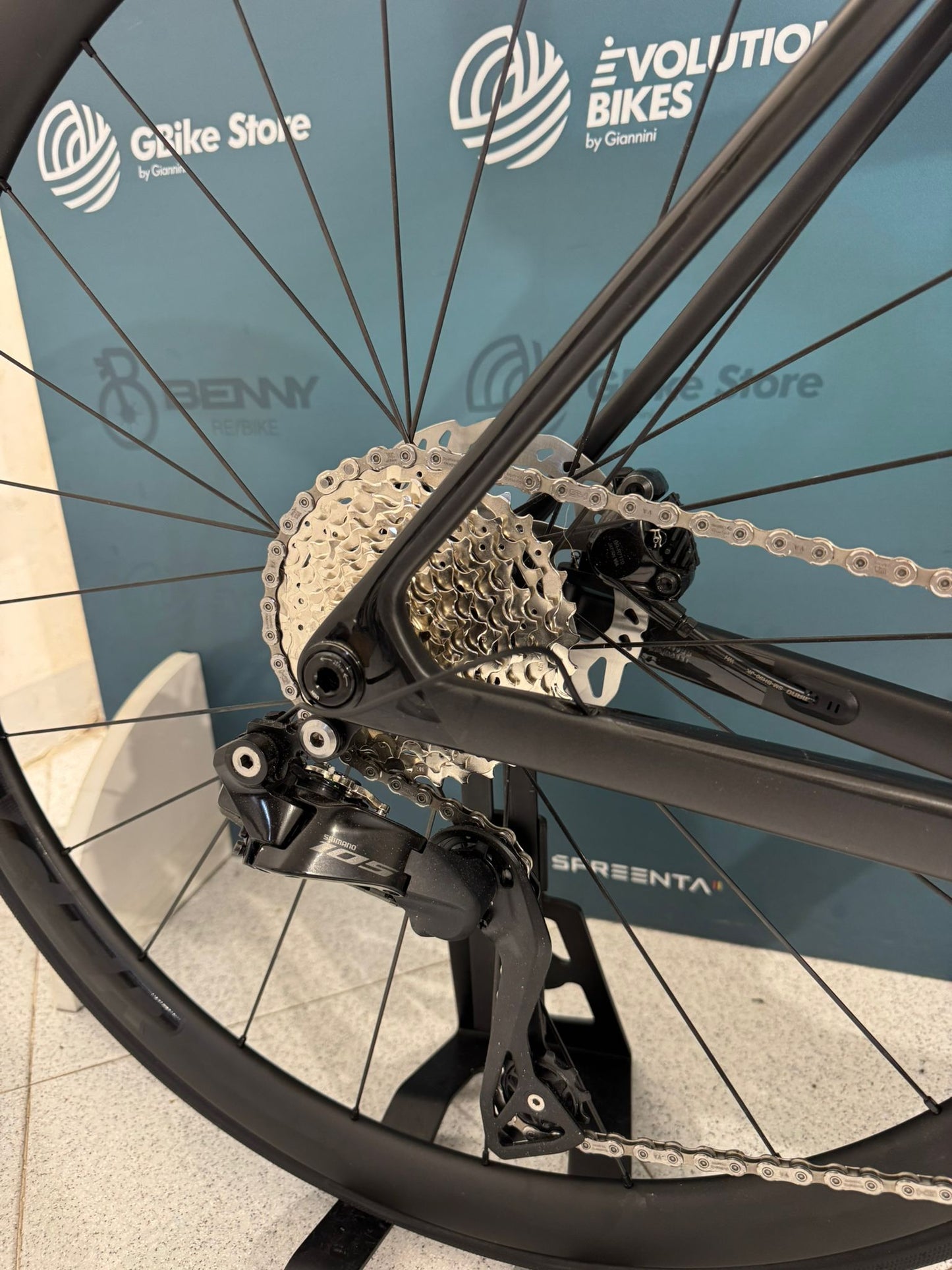 Trek Madone SL 6 8 stycznia 2025 r. Rozmiar ML – wersja demonstracyjna