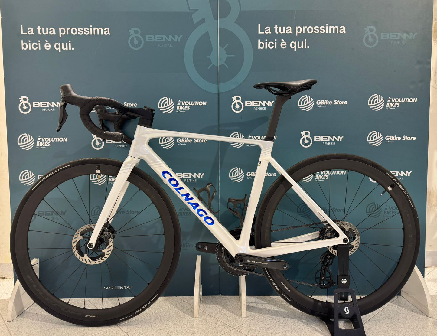 Colnago V5Rs Disc Dura-Ace R9270 Di2 12v Größe 485 - Demo