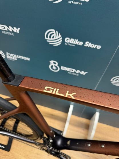 Megamo Silk 08 Size XL - Used