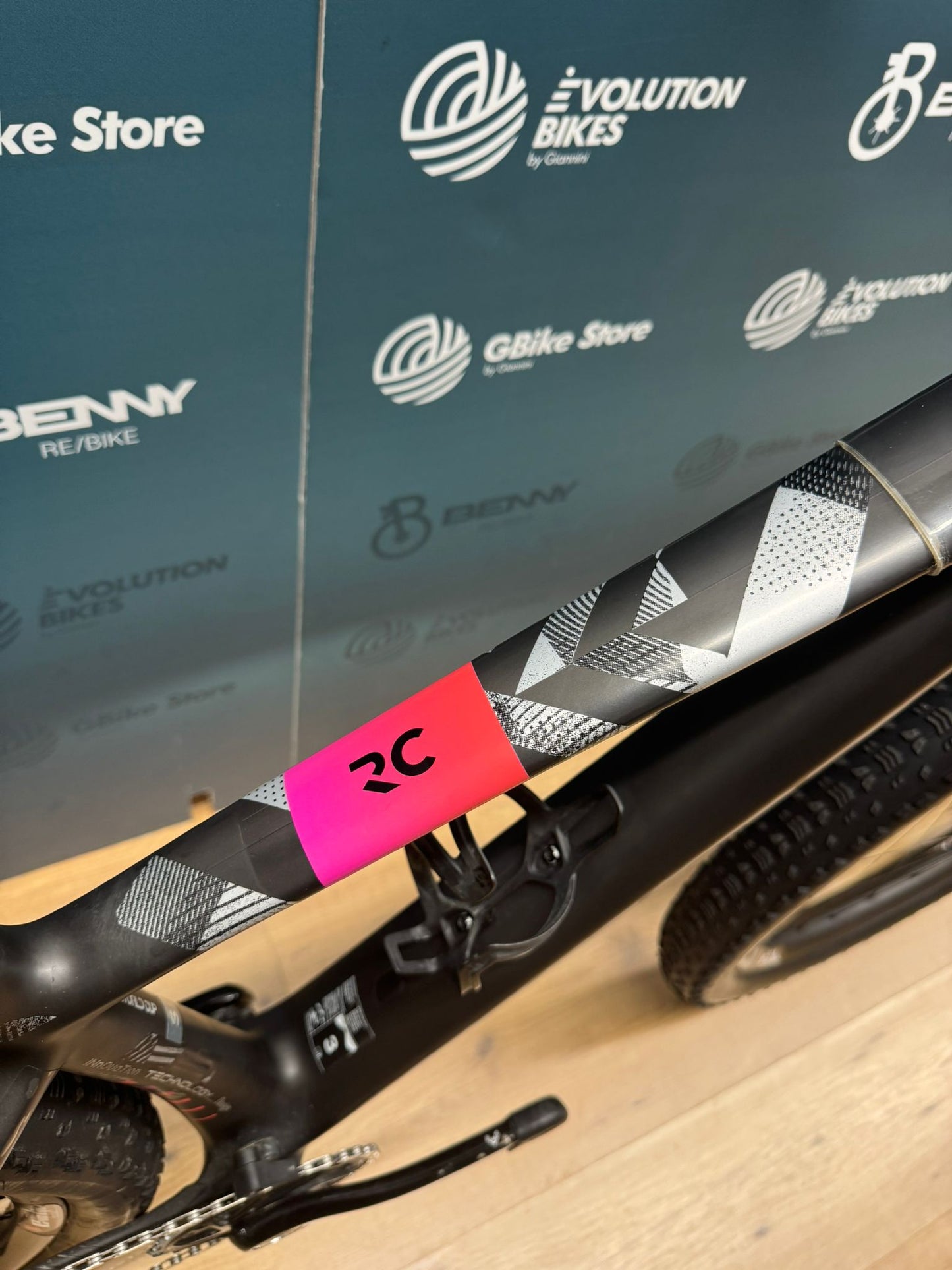 Scott Scale Copa del Mundo RC XX AXS Talla S - Equipo oficial