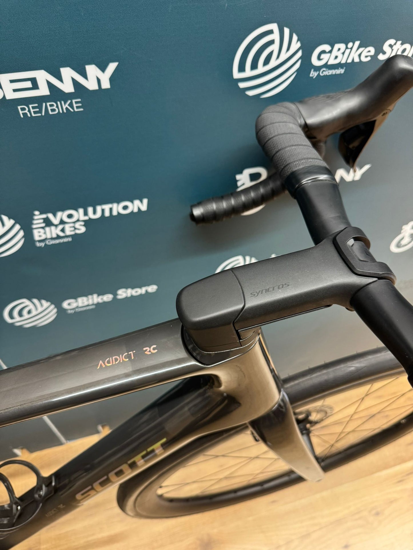 Scott Rozmiar Addict RC 20 L - Oficjalny zespół