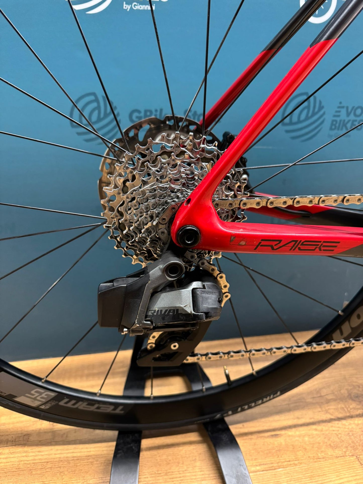 Taille Megamo Raise 09 AXS M - Utilisé