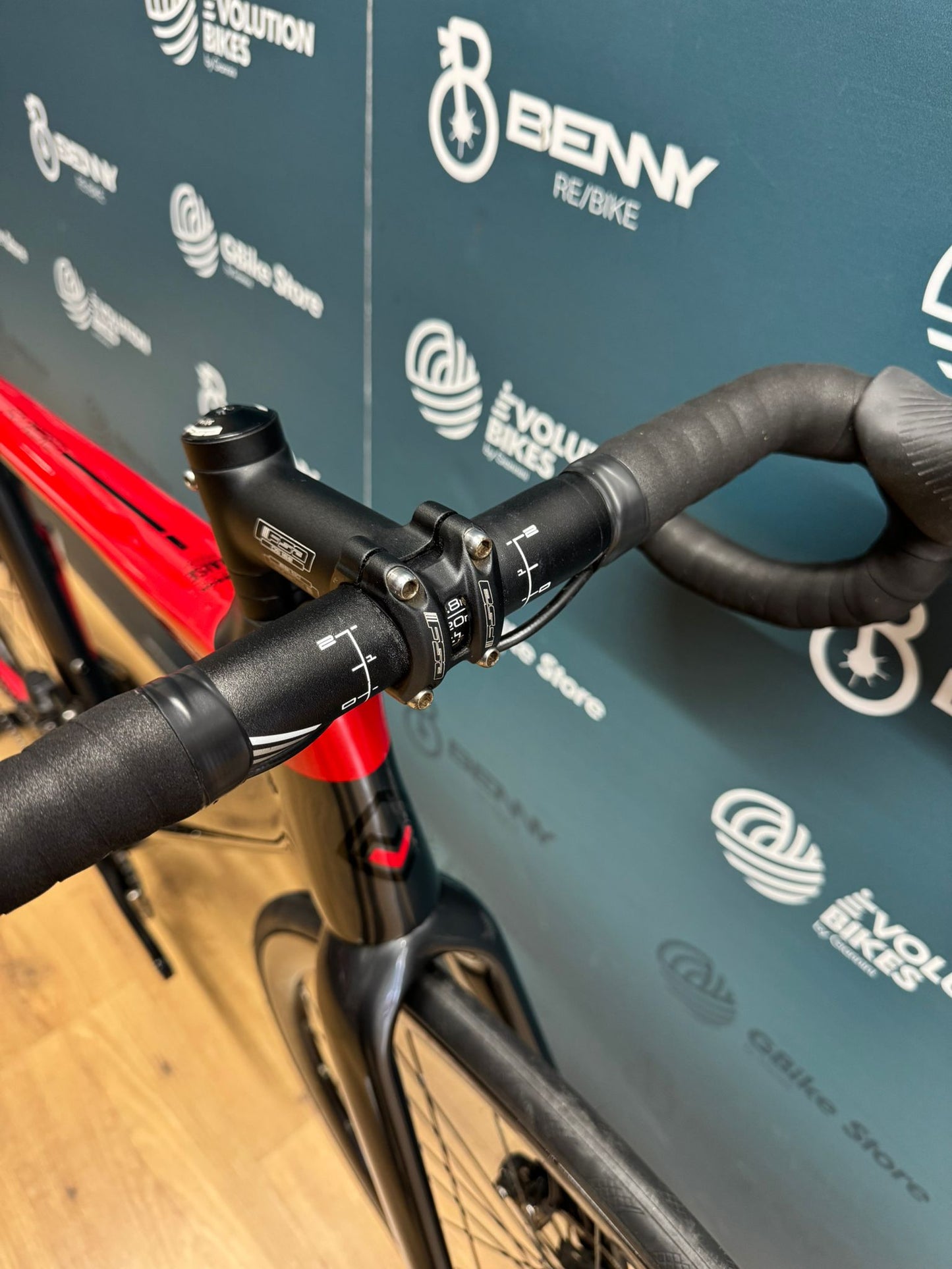 Taille Megamo Raise 09 AXS M - Utilisé