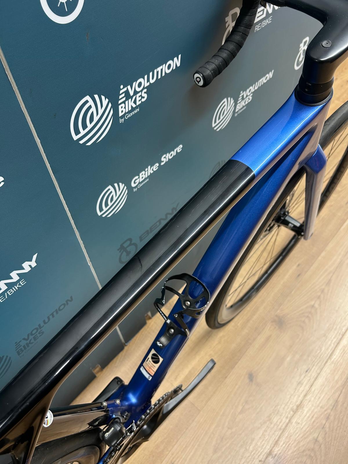 Canyon Ultimate CF SL 8 Taille Aéro S - Utilisé