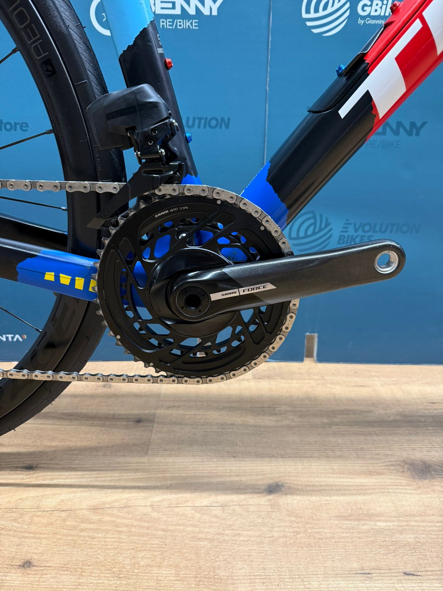 Trek Domane SLR 7 AXS Team Replica Size 54 - Used