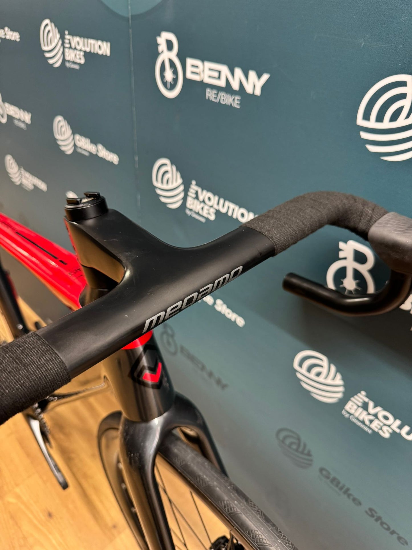 Megamo Raise Disc Cut S - Gebraucht