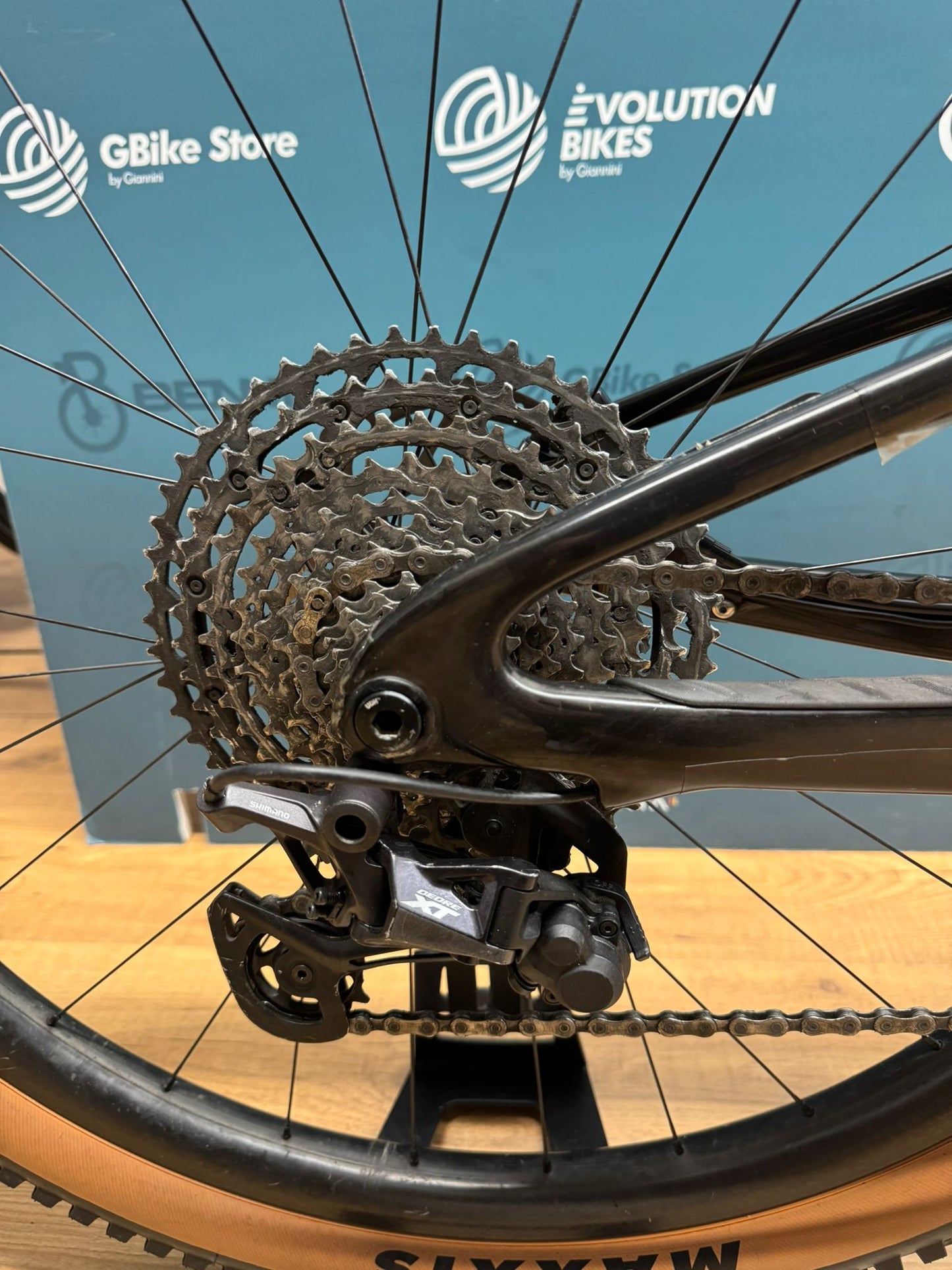 Anthem Gigante Pro 1 Tamaño L - Usado