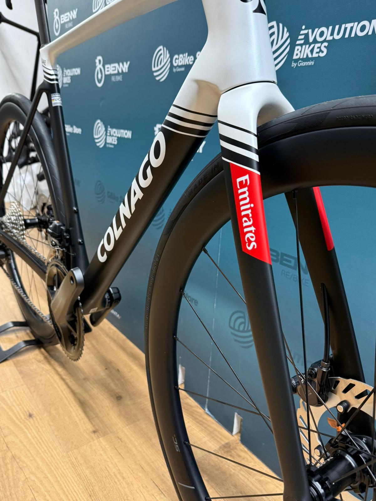 Colnago V5RS Ultegra Di2 R8170 SC45 Rozmiar 510 - Demo
