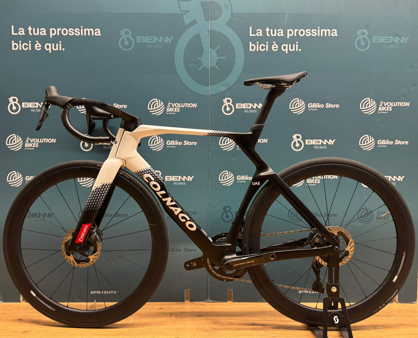 Colnago Y1Rs Dura-Ace Di2 Vision SC45 UAE-Größe M - Gebraucht