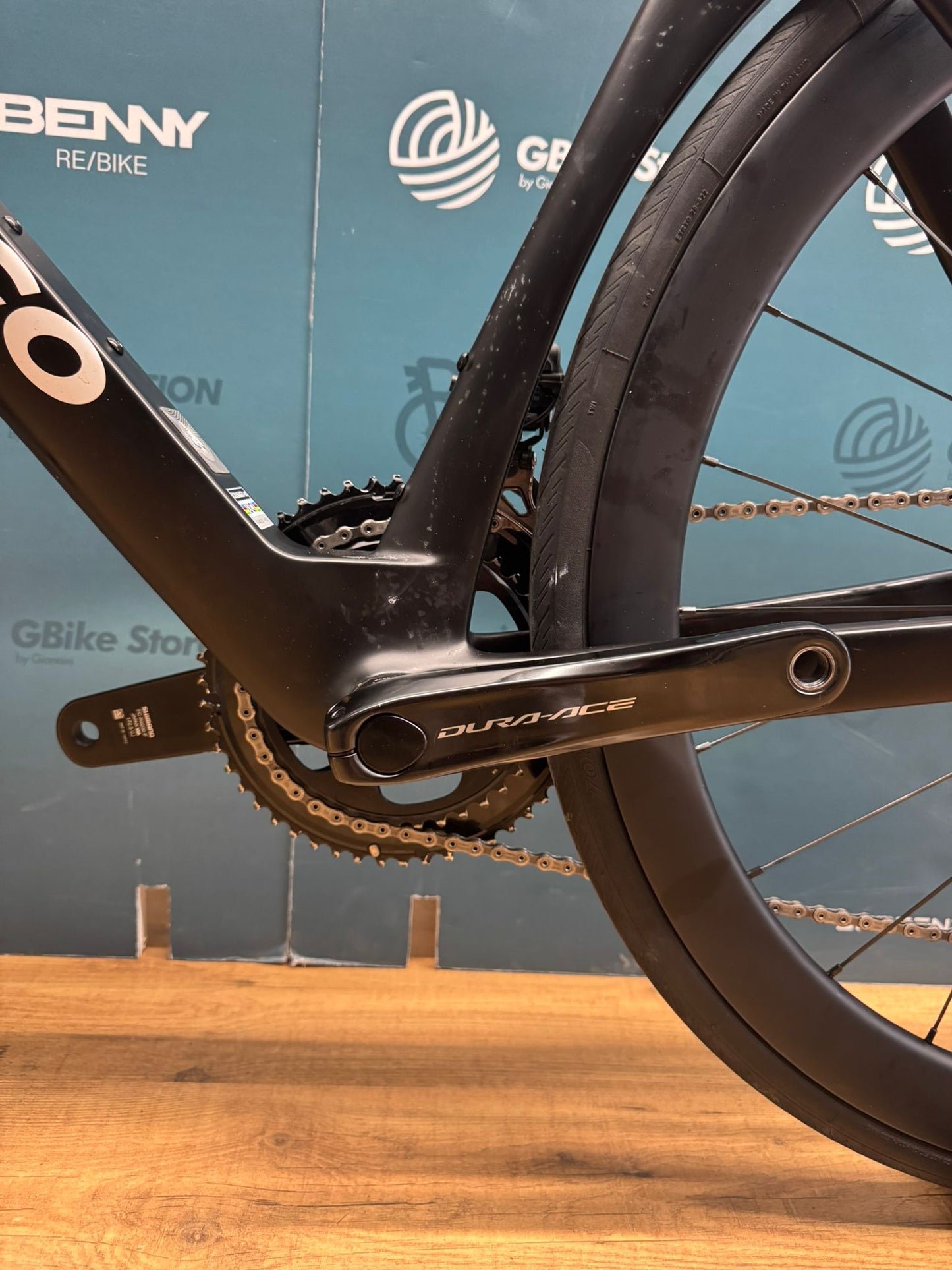 Colnago Y1Rs Dura-Ace Di2 Vision SC45 UAE-Größe M - Gebraucht