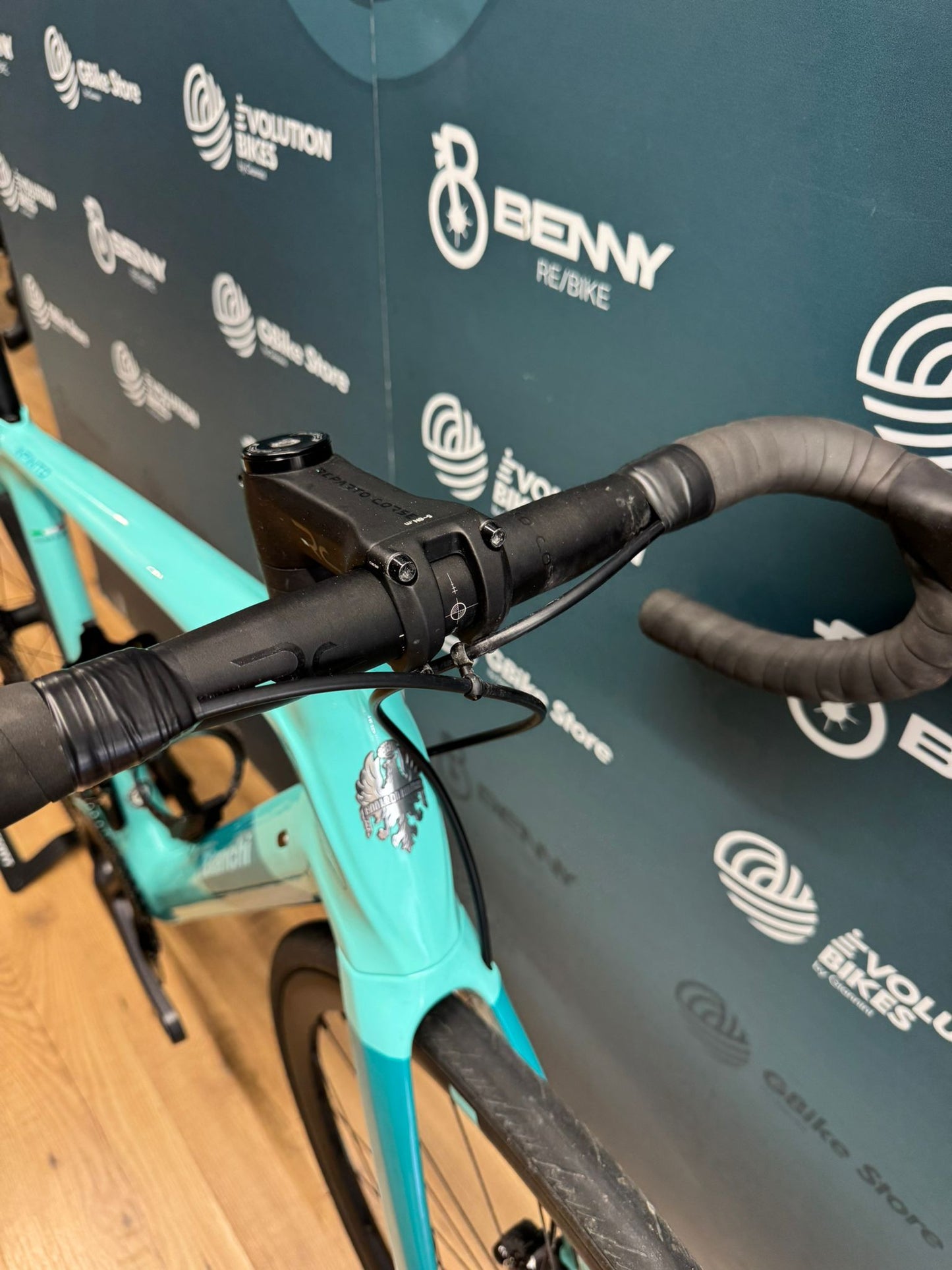 Bianchi Infinito Disc Ultegra Di2 12v Taille 53 - Occasion