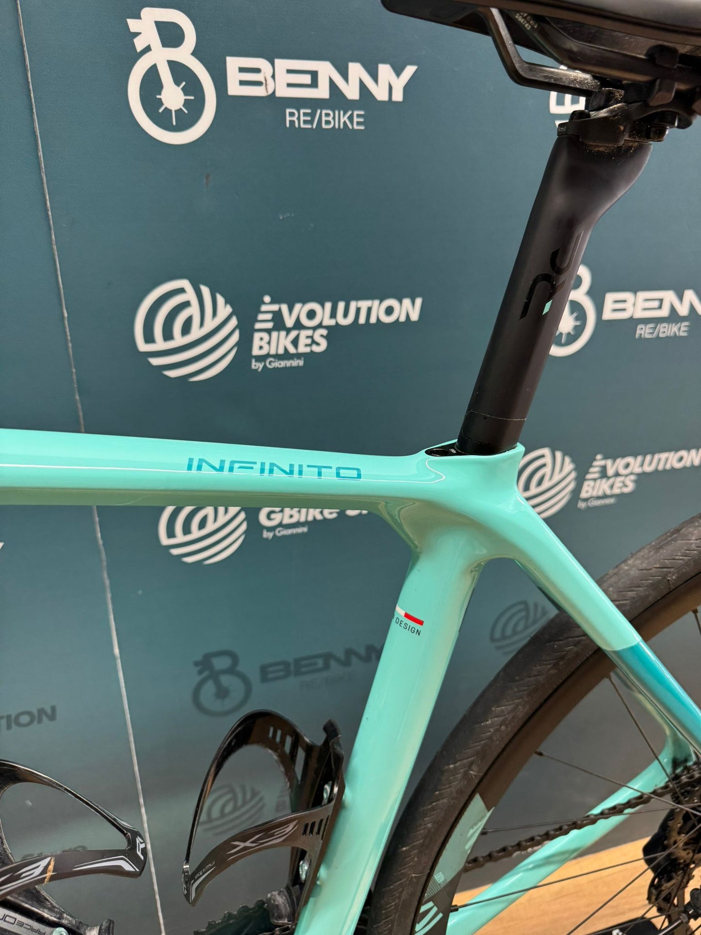 Bianchi Infinito Disc Ultegra Di2 12v Taille 53 - Occasion