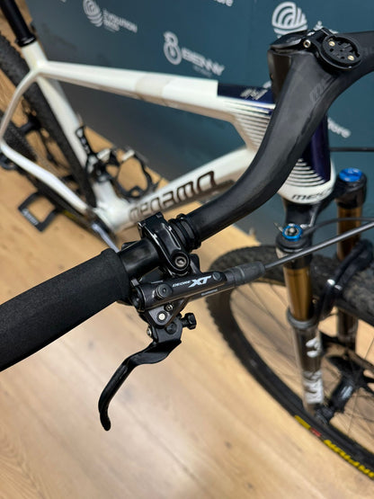 Megamo Factory AXS Size L - Used