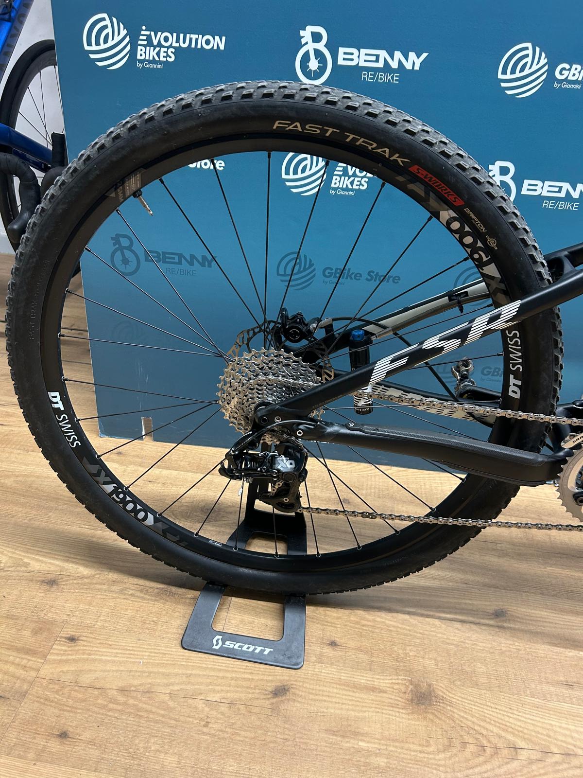 Taille élite épique spécialisée M - Utilisé