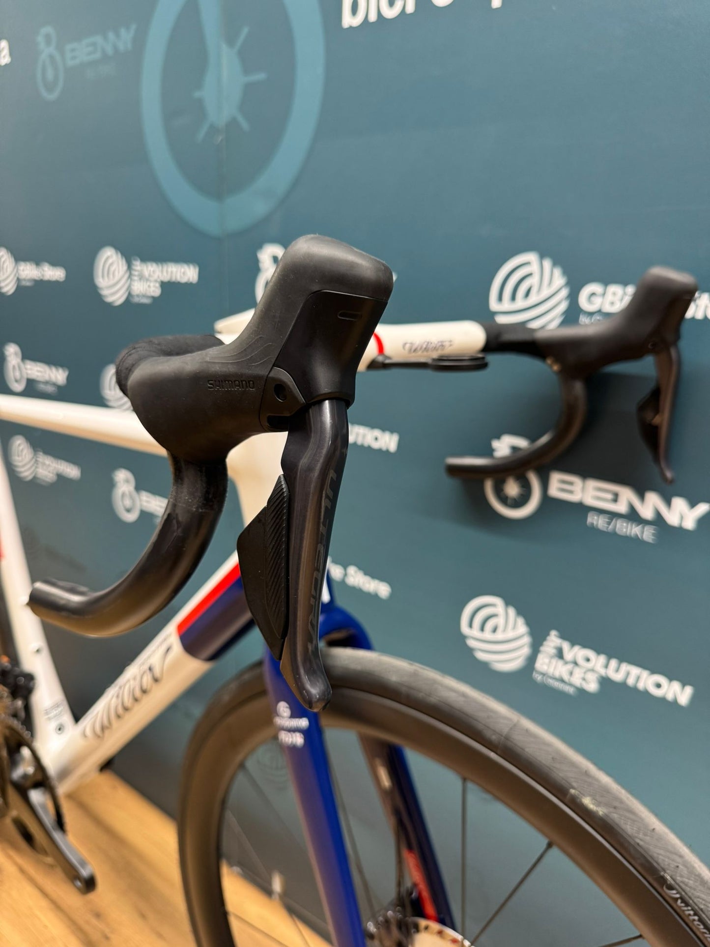 Wilier Verticale SLR Ultegra Di2 Size L - Used