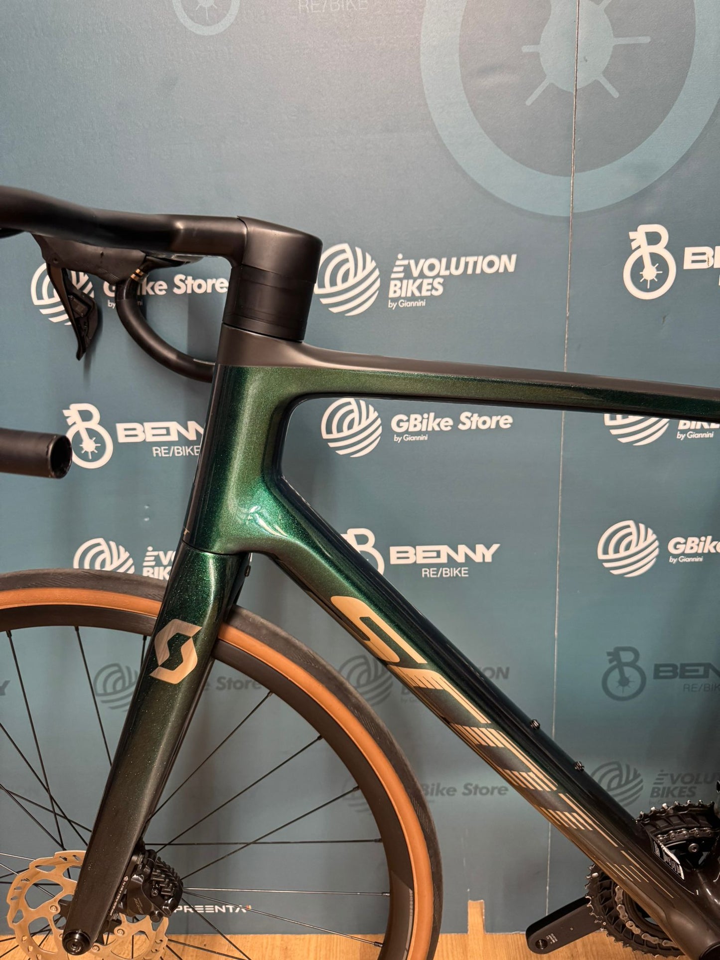 Scott Addict 20 105 Di2 12v Taille XL - Utilisé