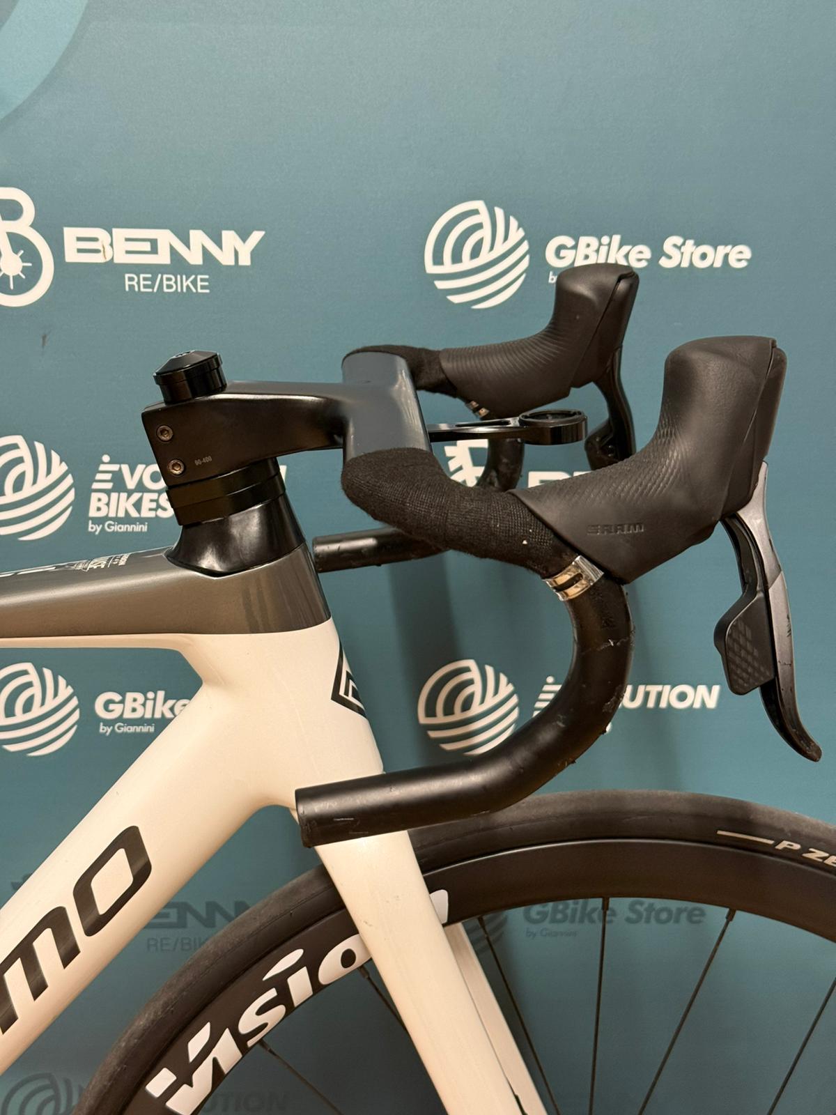 Megamo Raise coupe M - Utilisé