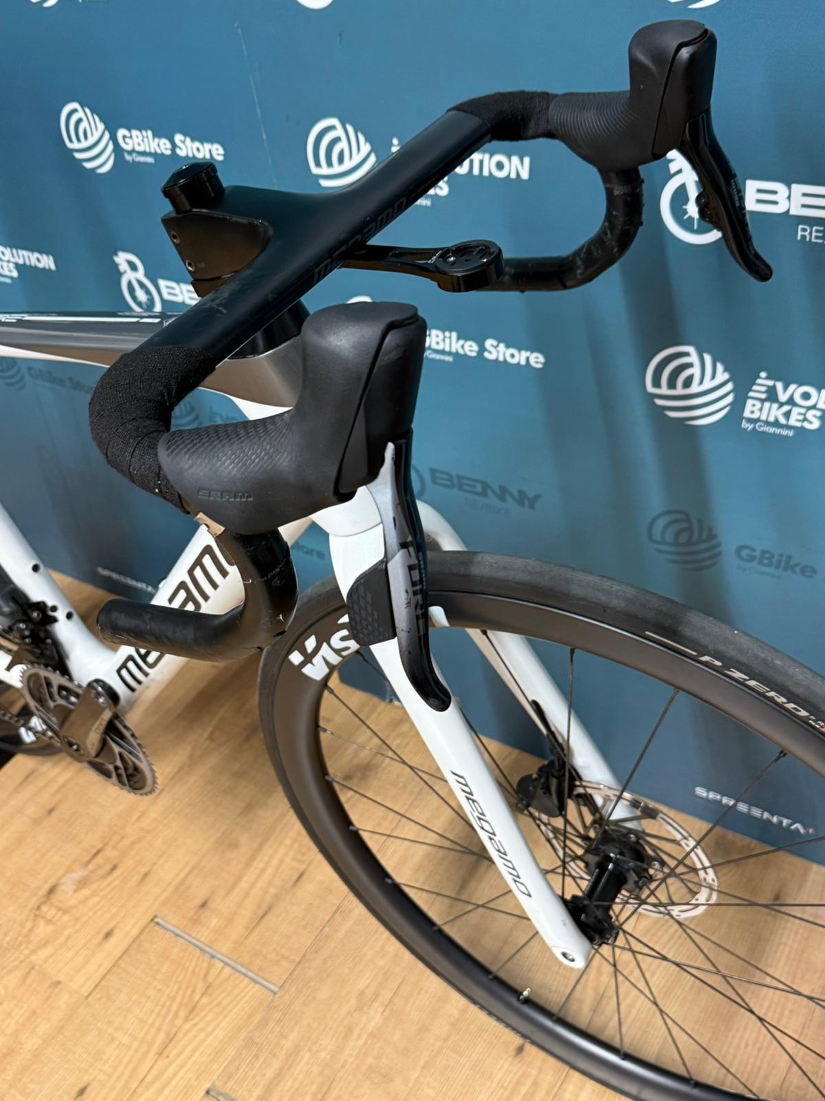 Megamo Raise coupe M - Utilisé