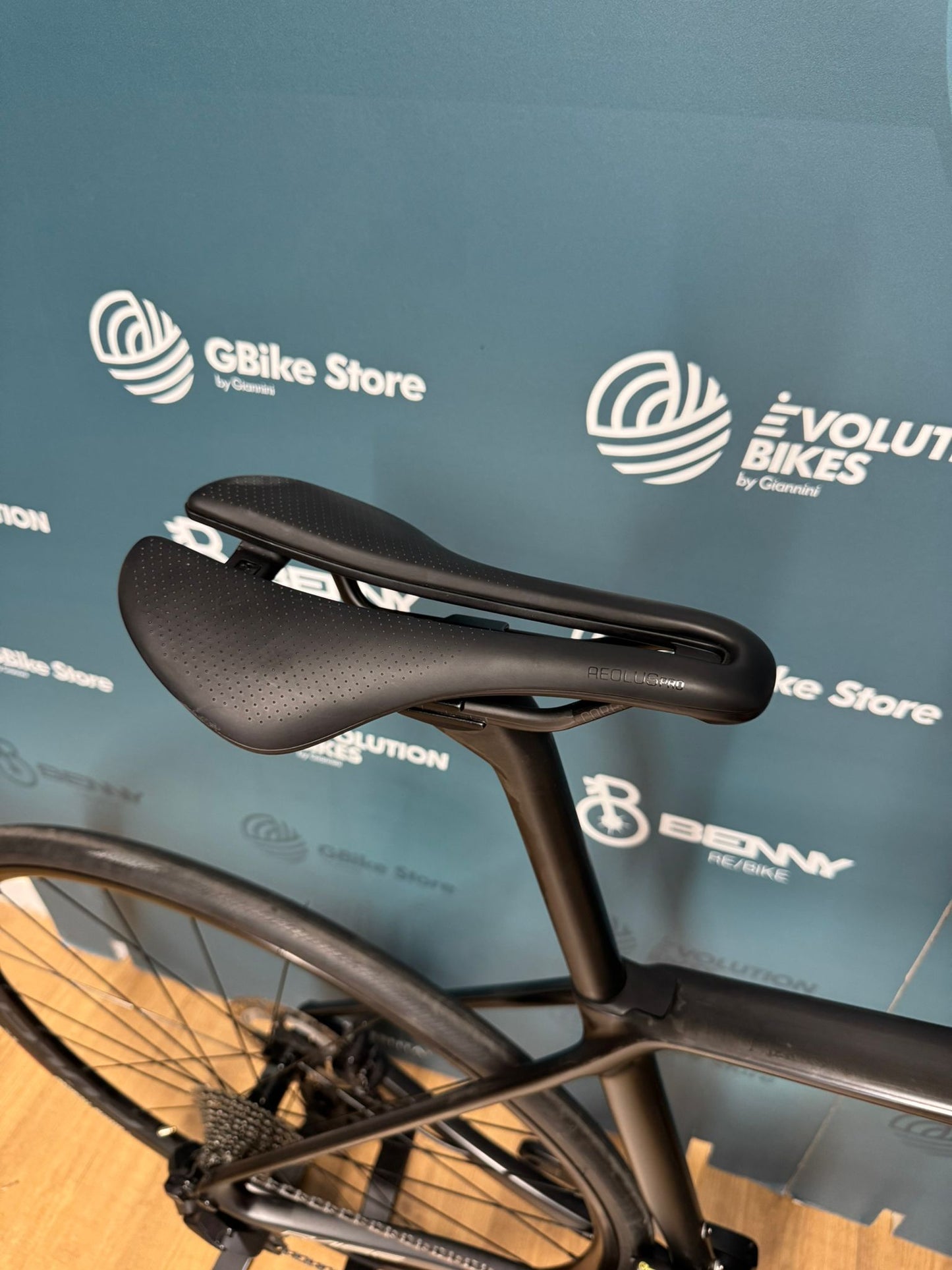 Tamaño del disco Megamo Raise Ultegra Di2 12v M - Usado