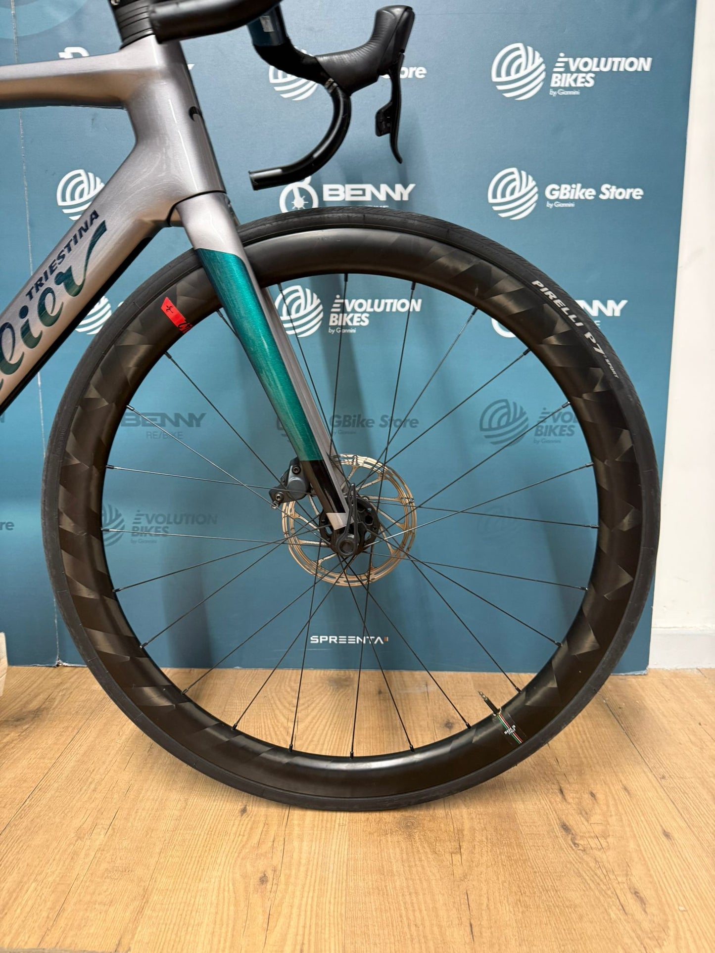 Wilier Tamaño aerodinámico SLR AXS L - Usado