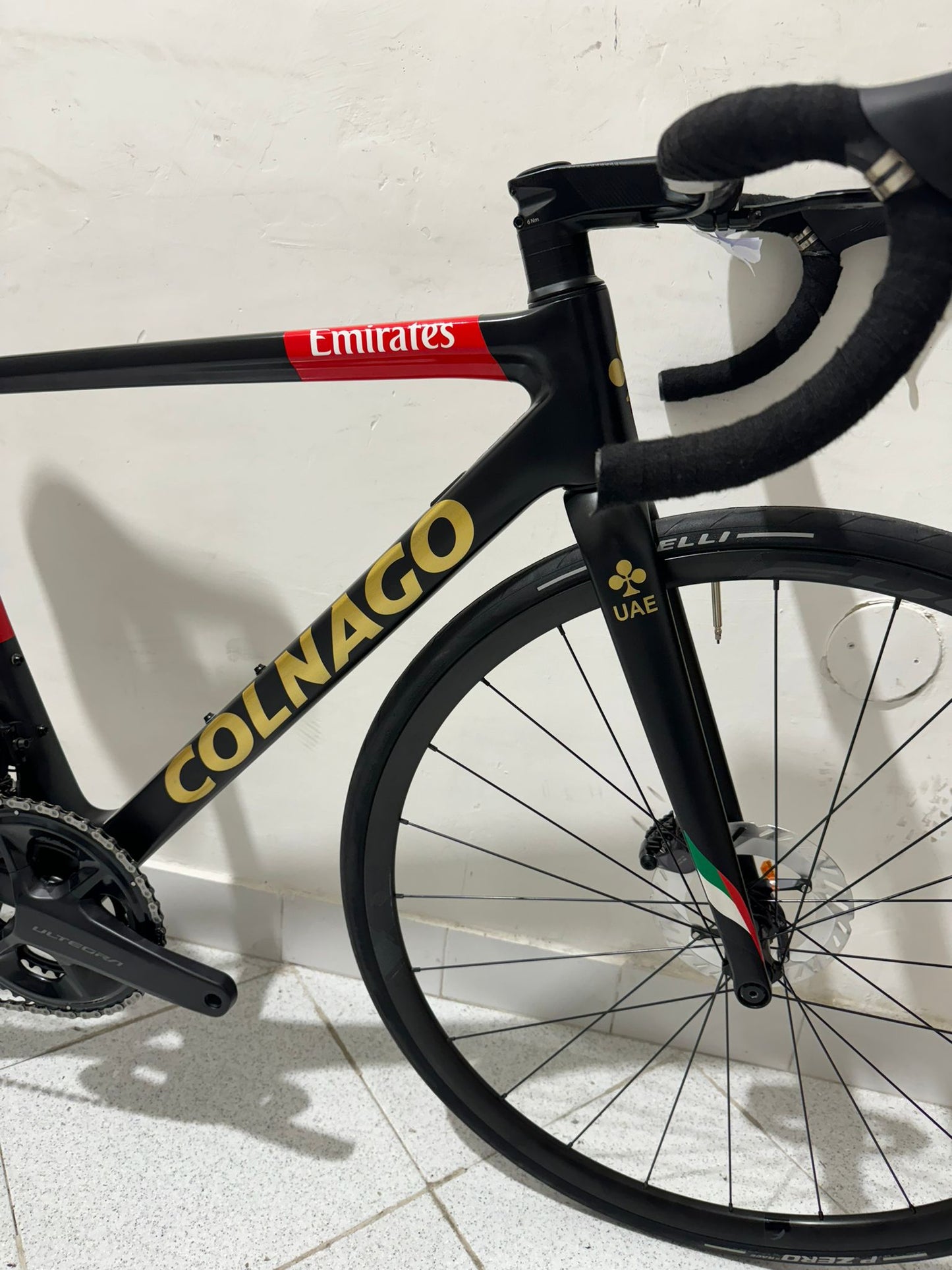 Colnago V3rs Emirates Size 45S - Used