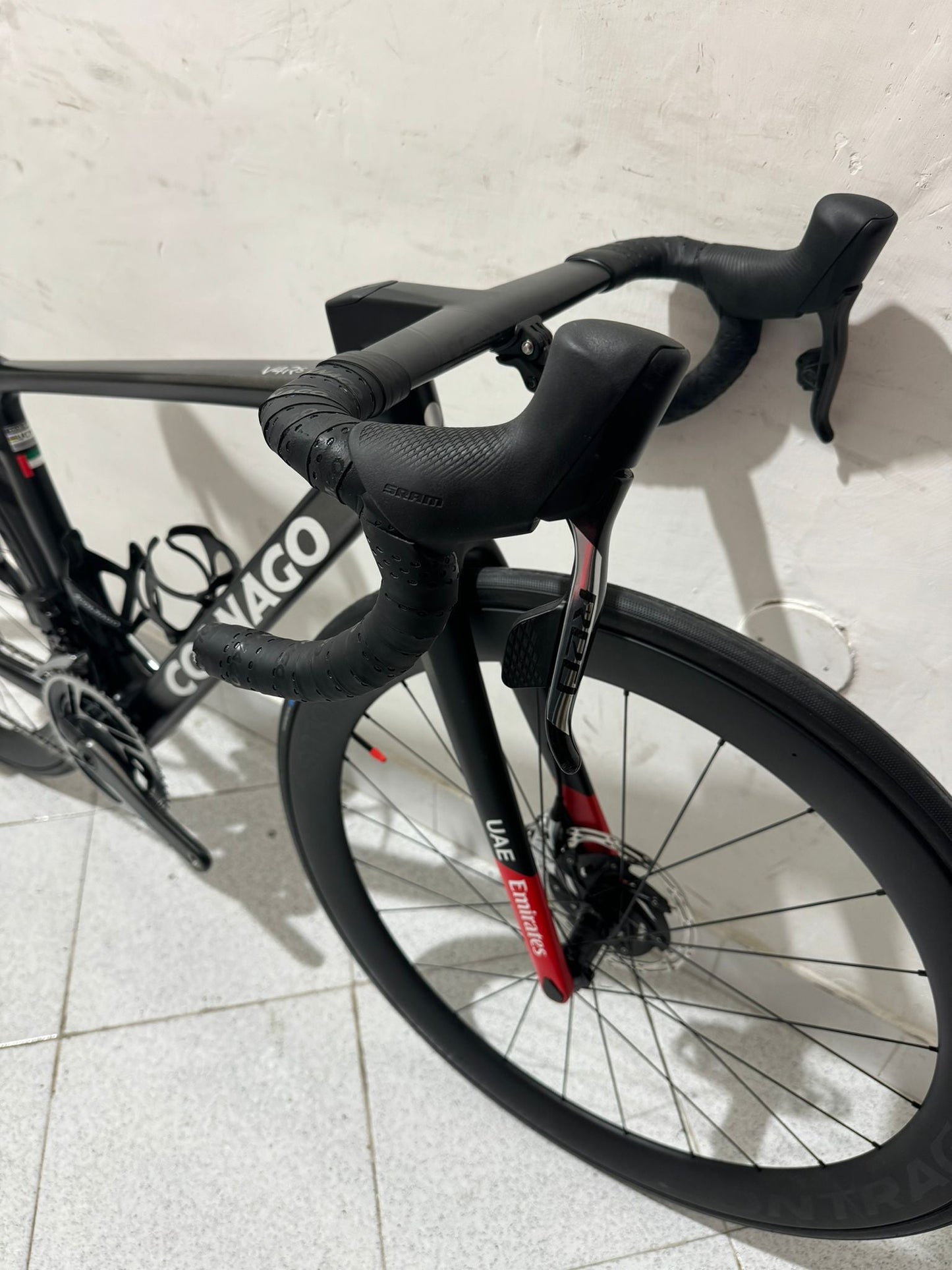 Colnago v4rs Emiraty ZEA Rozmiar 42s - Użyte