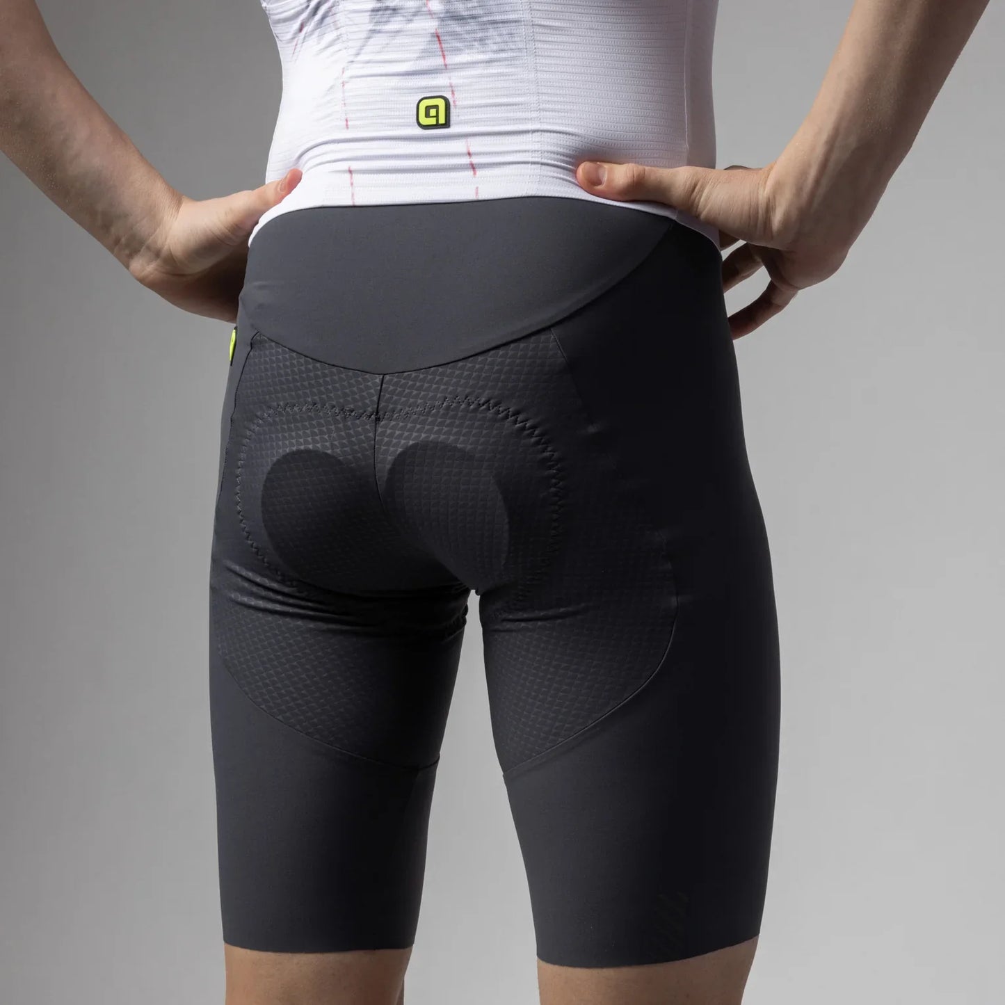 Cuerpo alè pr-e espejo 2025