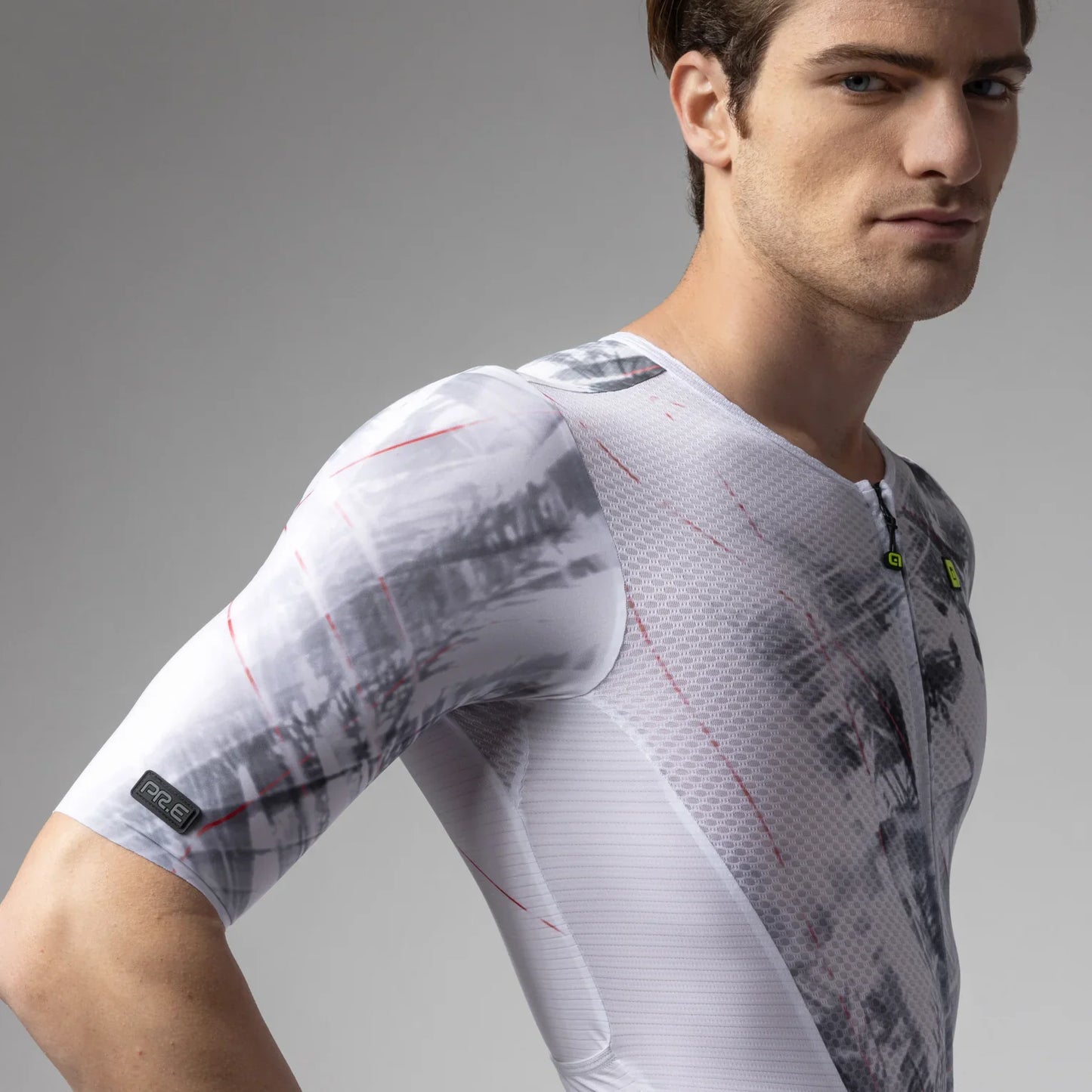 Cuerpo alè pr-e espejo 2025